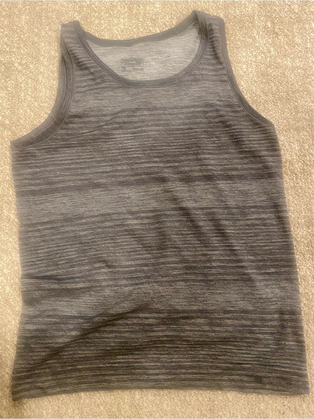 Patagonia Woman’s stretch grey tank size XS